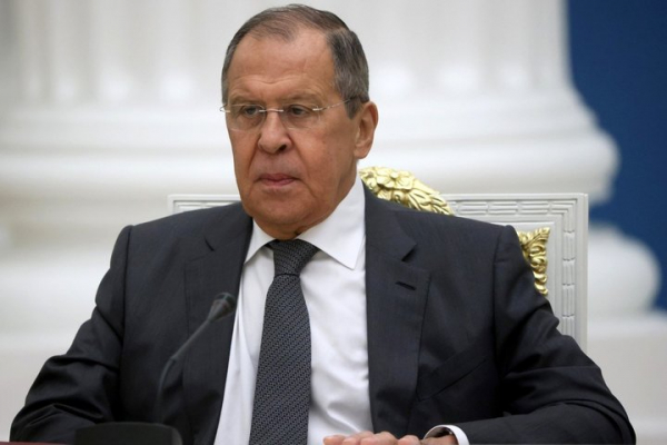 Лавров считает нереалистичным требование по отказу Ирана от ядерного оружия