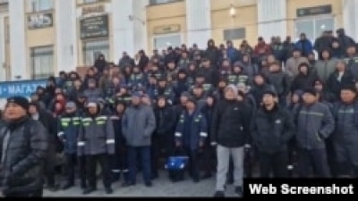 Задержанных в Астане нефтяников отправили поездом в Жанаозен. Всю ночь их продержали в отделе полиции