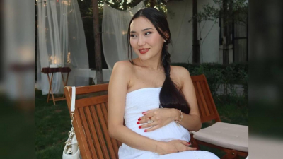 &quot;Может, хоть третья дочь будет похожа на меня?&quot;: Айсауле Бакытбек поделилась архивным фото