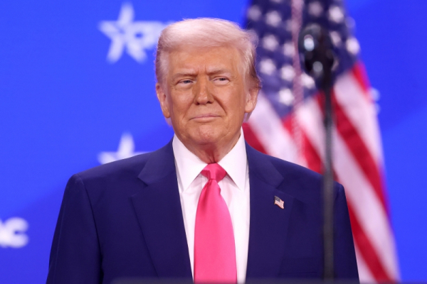 Сами справляемся: Трамп высмеял слова Зеленского о помощи в отражении атак Ирана