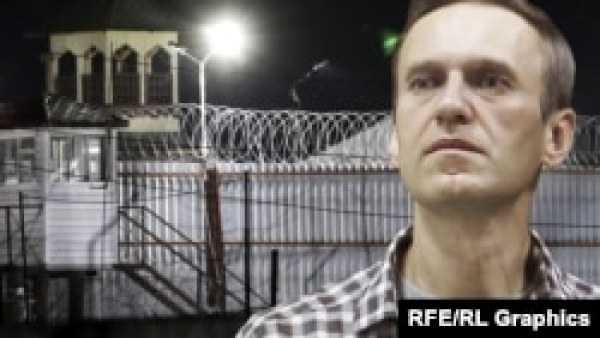 Навальному в колонии сто дней подряд включают одну и ту же речь Путина