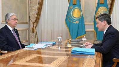 Бектенов рассказал Токаеву о планах по обеспечению роста экономики Казахстана