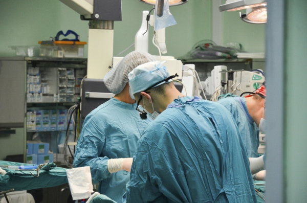 Редкая патология: в Новосибирске прооперировали 9-летнюю школьницу