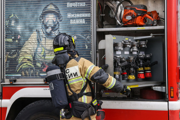 В Москве полыхали &laquo;Таежные бани&raquo;