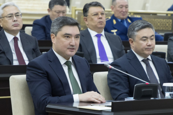 Премьер поручил ускорить расширение перечня социально значимых продуктов в Казахстане