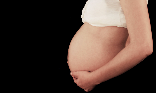 Депутат Утяшева заявила о способности женщин родить троих детей с 22 до 27 лет