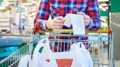 Где дешевле купить продукты в Алматы: в магазине &quot;у дома&quot; или крупном супермаркете