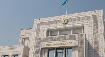 Конституционный Суд уравнял права мужчин и женщин на усыновление