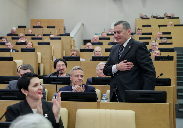 Фотографам запретили снимать заседания Госдумы с балкона