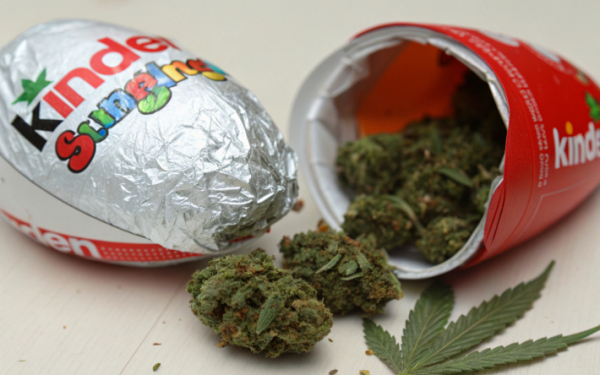 Марихуану спрятали в «киндер-сюрпризе»