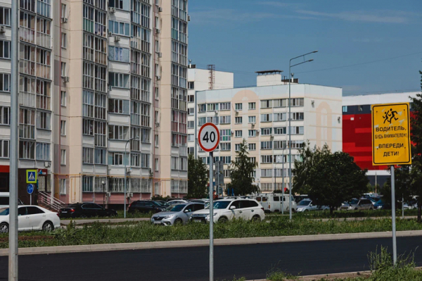 В Нижнекамске демонтируют конструкции разрушенных после атаки БПЛА квартир