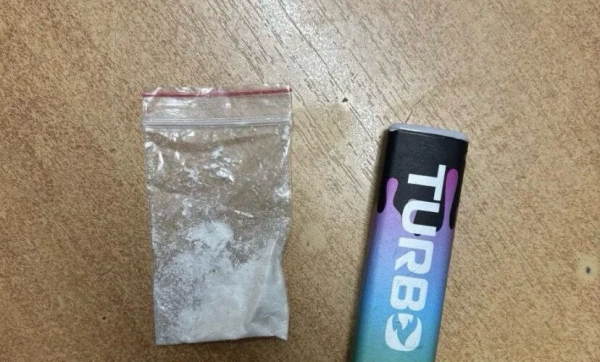 В Казани задержали 25-летнего парня, пытавшегося убежать от патрульных с дозой наркотиков 13/02/2026 &ndash; Новости