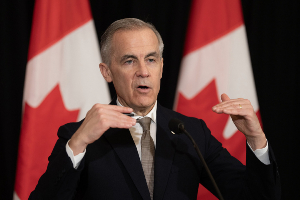 Премьер указал на слабость Канады из-за США