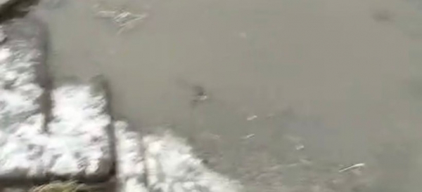 &quot;Дождевая вода заливает наши канализационные колодцы&quot;: жители частного сектора бьют тревогу в Семее