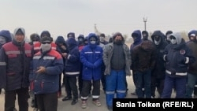 Протестующие жители Жетыбая стоят пятый день, они требуют выполнения условий. Акция голодовки продолжается