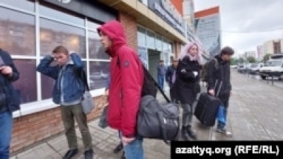 Минтруд о миграционных потоках россиян в Казахстан: ежедневно 7 тысяч приезжает, и столько же уезжает