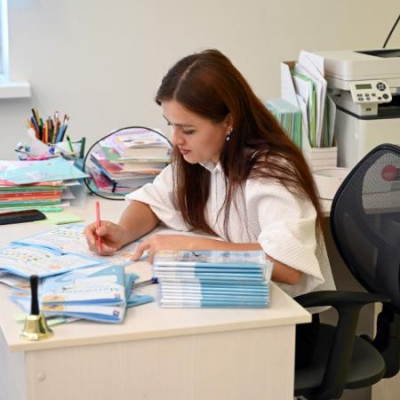 В Татарстане планируют ввести денежную премию в 120 тыс. рублей для молодых воспитателей