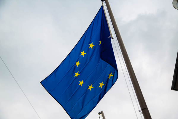 Лидеры ЕС впервые решили продлить антироссийские санкции сразу на год