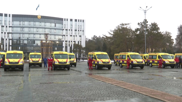 Ключи от новых автомобилей скорой помощи вручили в области Жетісу
