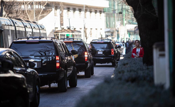 Corriere рассказала о кортеже Вэнса из 45 машин и 300 охранниках в Италии