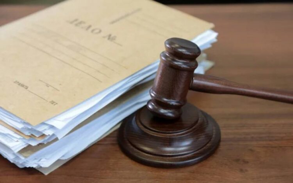 В Чистополе осудили инженера-проектировщика, по вине которого ребенок упал в люк и получил травмы