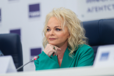 Долина рассказала о поддержке друзей в ситуации с квартирой