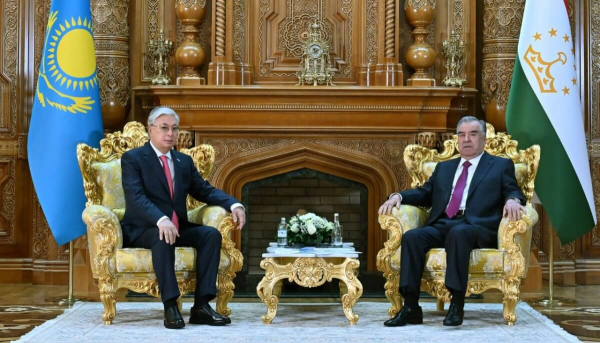 Токаев провел переговоры с президентом Таджикистана