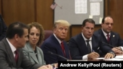 Дональд Трамп в суде отказался признать вину по делу о выплатах порноактрисе