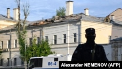 Два беспилотника врезались в здания в Москве