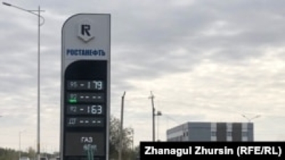 Правительство поручило обследовать нефтебазы после своего решения поднять цены на ГСМ