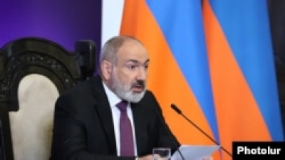 Пашинян призвал Захарову не комментировать его слова