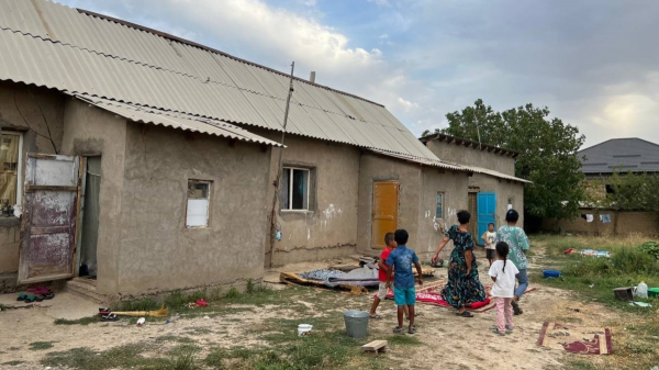 «И у нас будет свой дом». Жизнь во времянках Шымкента