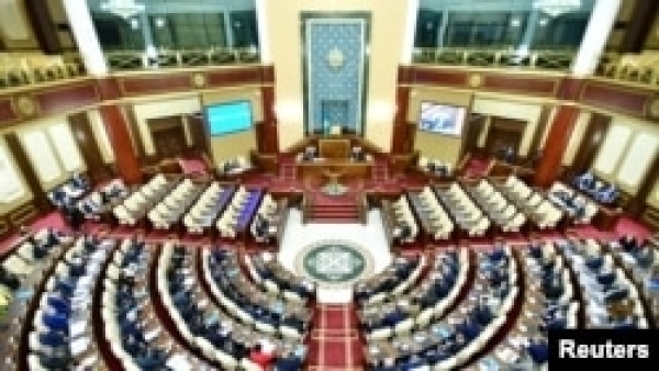 Депутат мажилиса предложил запретить в Казахстане показ фильмов и сериалов с ЛГБТ-тематикой