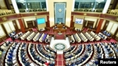 Депутат мажилиса предложил запретить в Казахстане показ фильмов и сериалов с ЛГБТ-тематикой