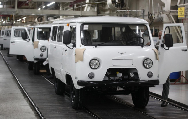 УАЗ решил официально запатентовать &laquo;Буханку&raquo; и &laquo;Полуторку&raquo;