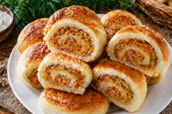 Пирожки-рулетики с капустой: вместо обычной лепки верчу трубочки и обжариваю &mdash; интересный и вкусный рецепт домашней выпечки