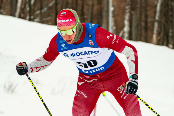 Большунов выиграл масс-старт в финале Кубка России