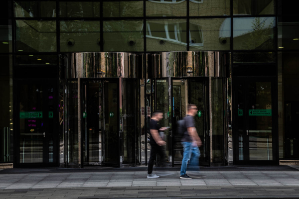 Экономист Масленников рассказал про социальную поддержку со стороны бизнеса