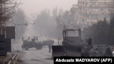 Дело о расстреле автомобиля с супругами в Алматы прекратили — в действиях стрелявших следствие не видит нарушений
